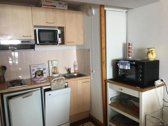 Appartement 4 Personnes Avec Piscine, Wifi, Garage Besse-et-Saint-Anastaise Bagian luar foto